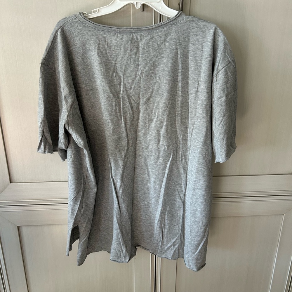 Easel Gray V-Neck T-Shirt - Picture 6 of 7